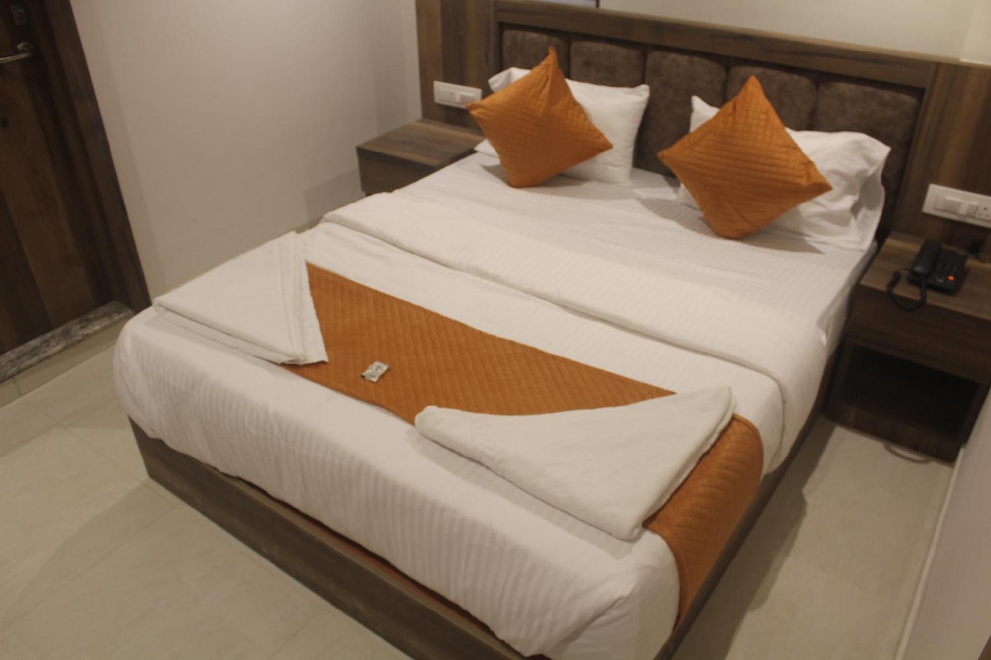 Hotel Metro Inn Мумбаї Екстер'єр фото