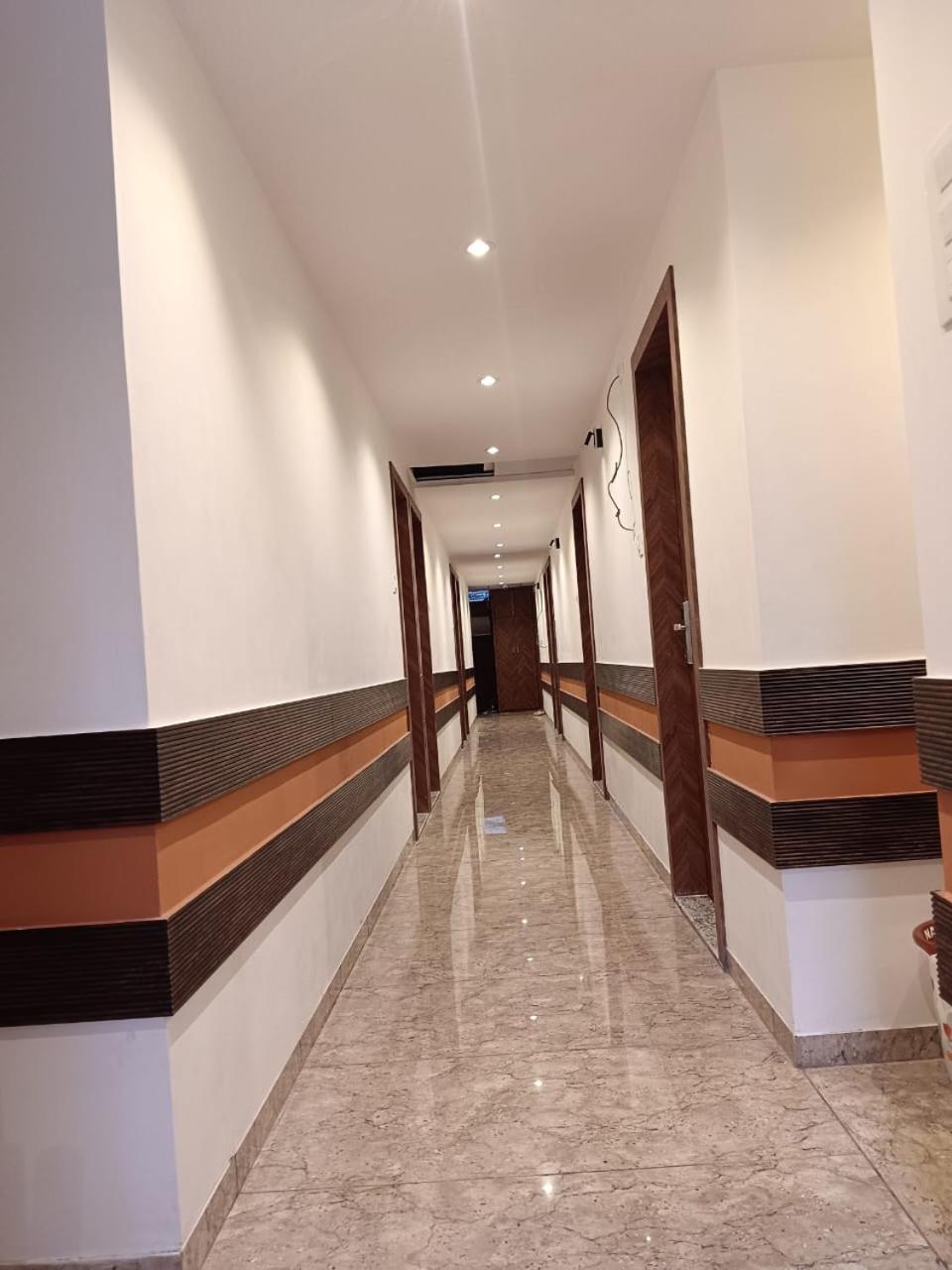 Hotel Metro Inn Мумбаї Екстер'єр фото